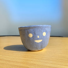Load image into Gallery viewer, Hand Pitch Pot by Hilarie Hon
